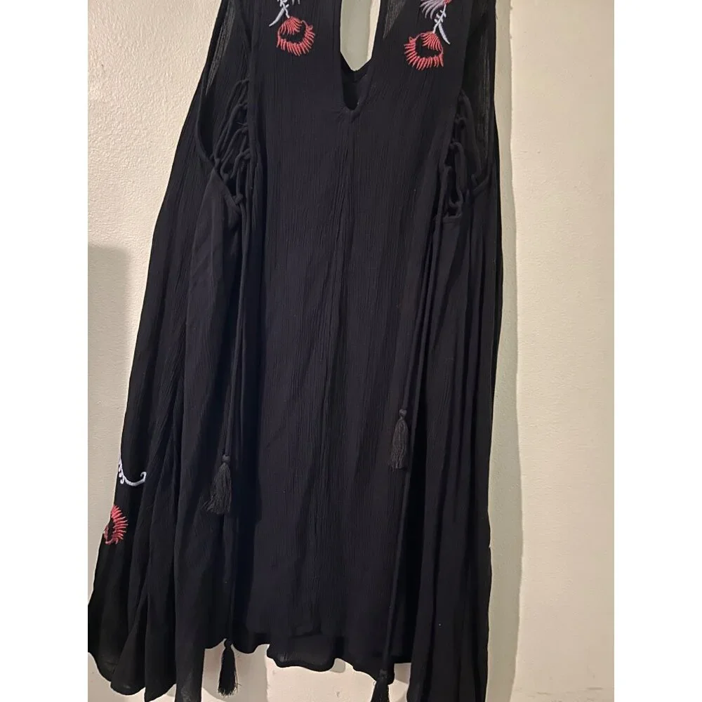 Intimately Free People Black Embroidered Boho Tassel Tunic Dress Sleeveless Keyh - Picture 14 of 16